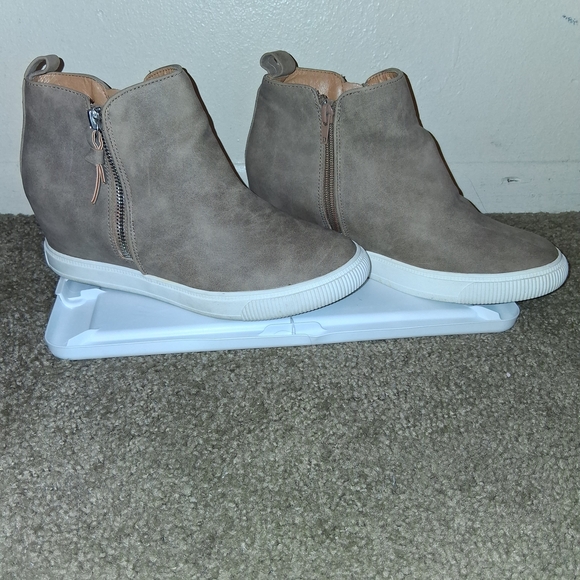 Women's Tan High-Top Sneakers - Picture 3 of 4
